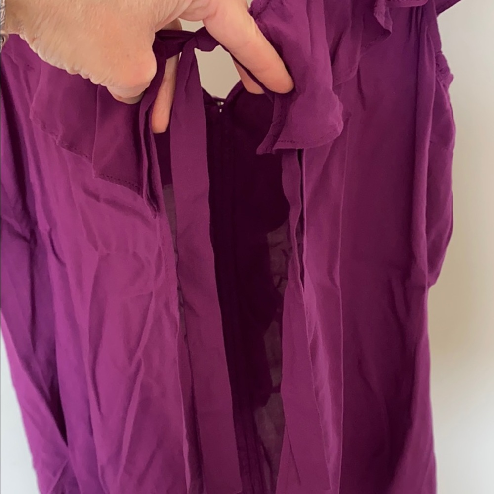 Express Ruffle Tank Tie Back - Picture 5 of 7